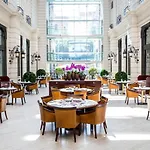 Hotel Corinthia 5*