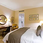 מלון Corinthia 5*