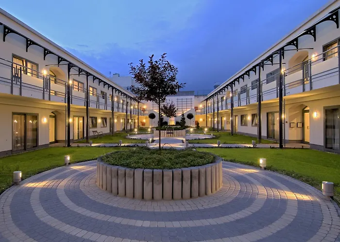 Ξενοδοχείο Corinthia 5*