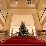 Corinthia فندق 5*