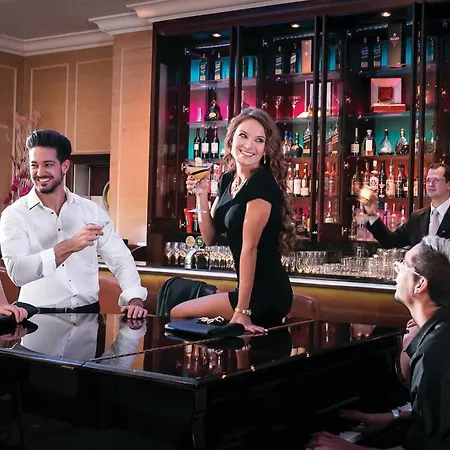 Corinthia Hotel 5*