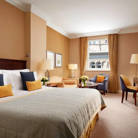 Corinthia Hotel
