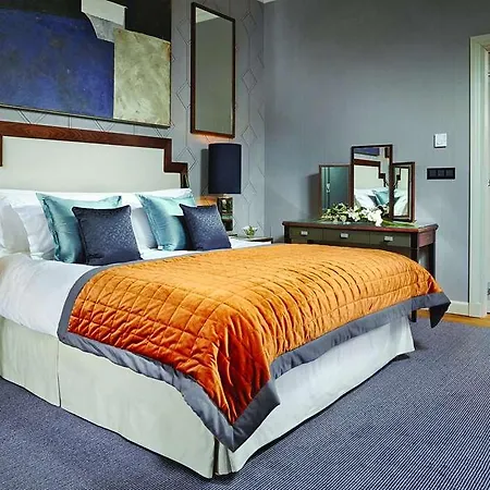 Corinthia Otel 5*