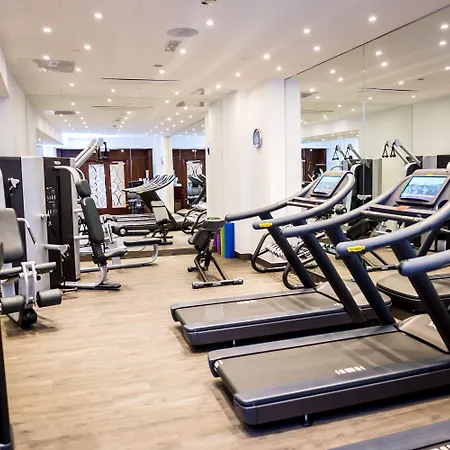 Otel Corinthia 5*