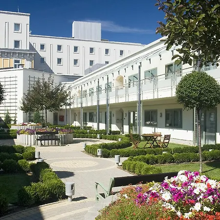 Corinthia 5*