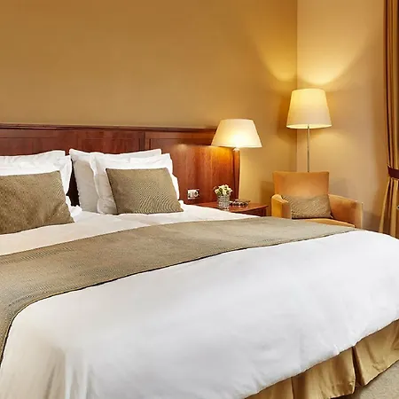 Corinthia Hotel 5*