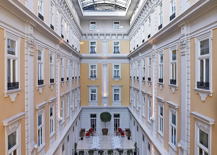 Hotell Corinthia